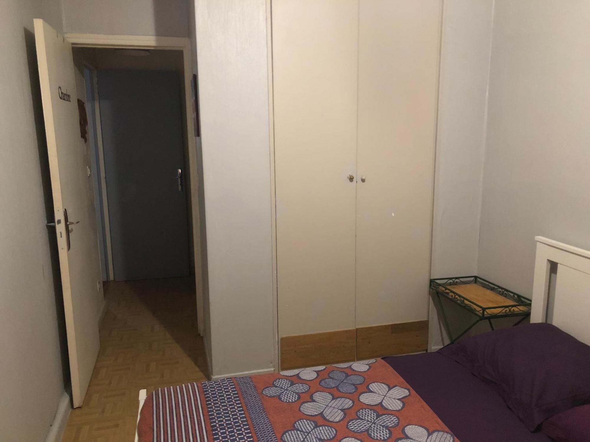 Guesthouse Familial Pour 2,3,4 Personnes De 44M2- Accessible Handic -Rez De Chaussee-Vues Sur Rue Et Patio Prive - Sejour, Chambre Separee-Cuisine,Salle De Bain,Lit Double Et Canape-Lit 2Pers-Entree De La Rue Berzelius-5 Minutes Du Metro Brochant-Lig Παρίσι Εξωτερικό φωτογραφία